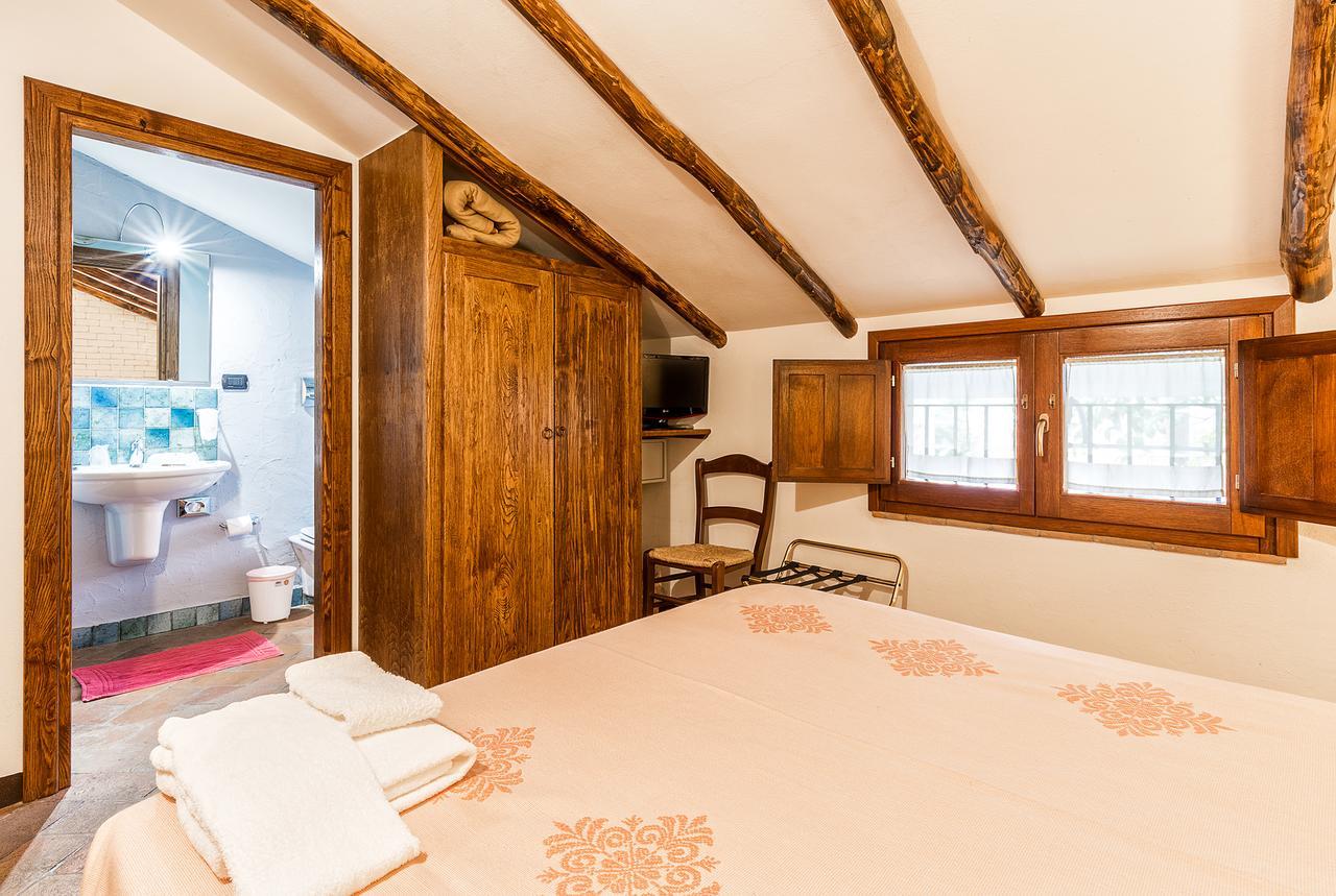 Hotel Santa Maria Santa Maria Navarrese Buitenkant foto