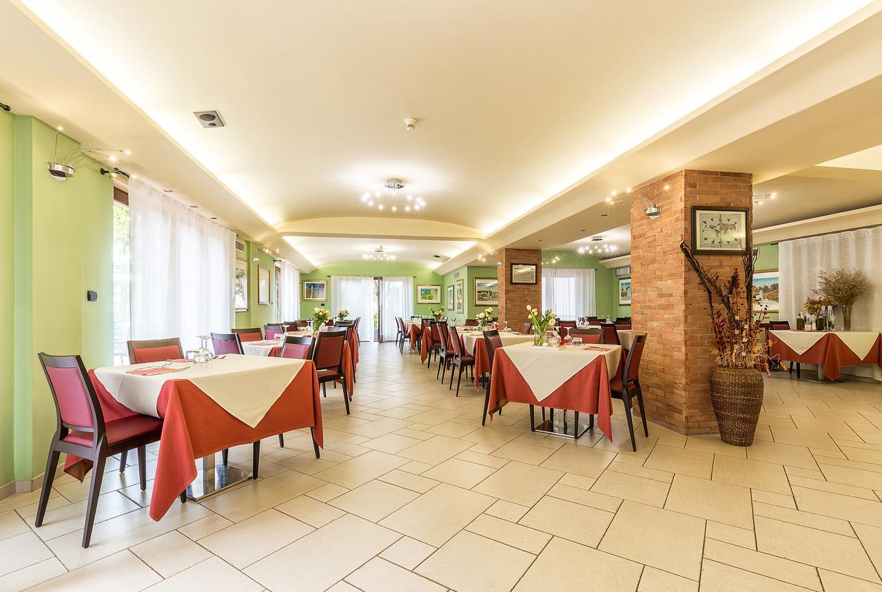 Hotel Santa Maria Santa Maria Navarrese Buitenkant foto