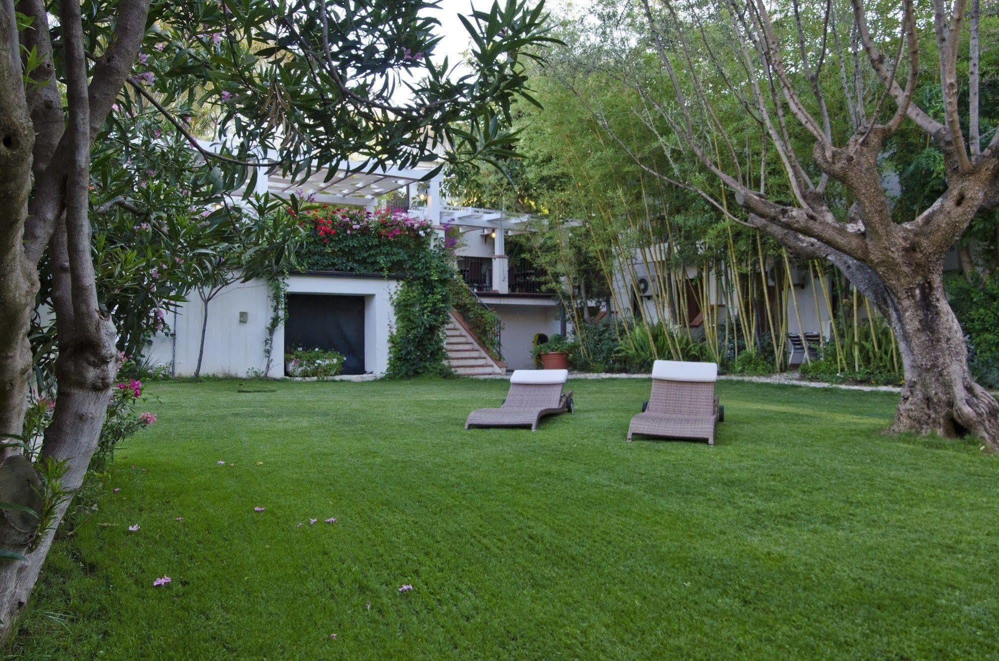 Hotel Santa Maria Santa Maria Navarrese Buitenkant foto